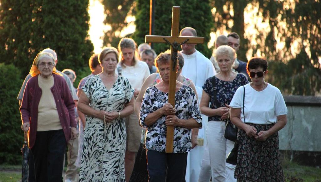 Pielgrzymują sercem. Duchowi pątnicy w parafii Kłopoty-Stanisławy wspierają Pieszą Pielgrzymkę Drohiczyńską
